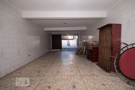 Casa à venda com 178m², 3 quartos e 4 vagas Casa à venda com 178m², 3 quartos e 4 vagasGaragem