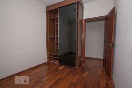 Casa à venda com 178m², 3 quartos e 4 vagas Casa à venda com 178m², 3 quartos e 4 vagasQuarto_1