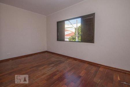 Casa à venda com 178m², 3 quartos e 4 vagas Casa à venda com 178m², 3 quartos e 4 vagasQuarto_2