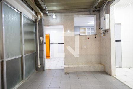 Apartamento à venda com 180m², 4 quartos e 1 vagaÁrea de Serviço