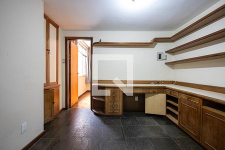 Apartamento à venda com 180m², 4 quartos e 1 vagaQuarto 2