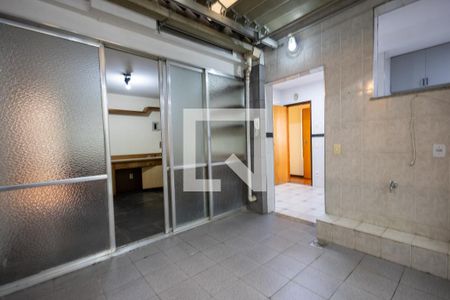 Apartamento à venda com 180m², 4 quartos e 1 vagaÁrea de Serviço