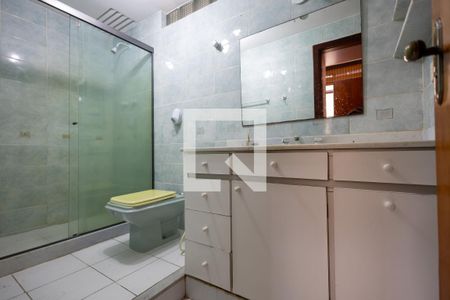 Apartamento à venda com 180m², 4 quartos e 1 vagaBanheiro Suite