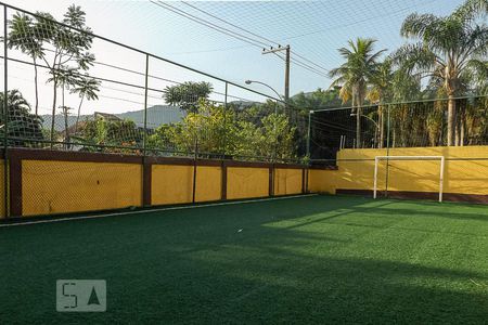 Casa de condomínio à venda com 180m², 4 quartos e 4 vagasQuadra Esportiva
