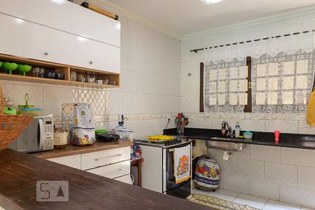 Casa de condomínio à venda com 180m², 4 quartos e 4 vagasCozinha