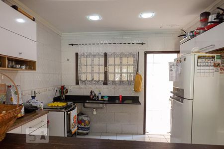 Casa de condomínio à venda com 180m², 4 quartos e 4 vagasCozinha