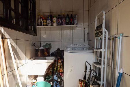 Casa de condomínio à venda com 180m², 4 quartos e 4 vagasÁrea de Serviço