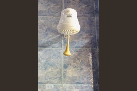 Casa de condomínio à venda com 180m², 4 quartos e 4 vagasBanheiro Social