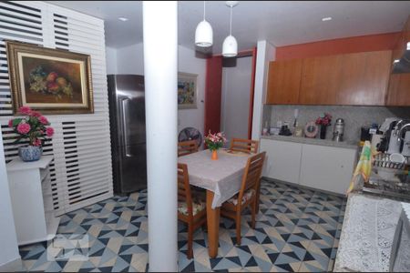 Apartamento à venda com 203m², 3 quartos e 1 vagaCozinha