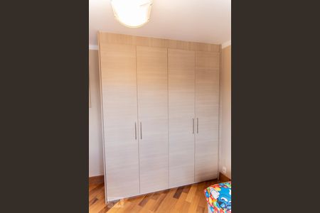 Apartamento à venda com 167m², 3 quartos e 2 vagasArmário