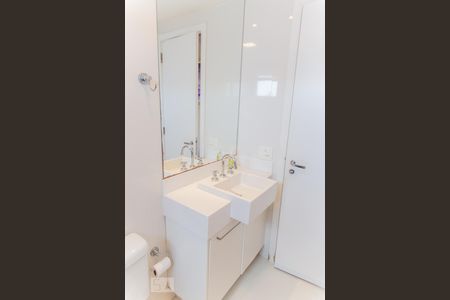 Apartamento à venda com 167m², 3 quartos e 2 vagasBanheiro da Suíte 3