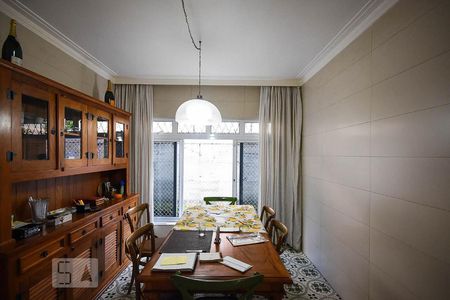 Casa à venda com 670m², 4 quartos e 6 vagasSala de almoço