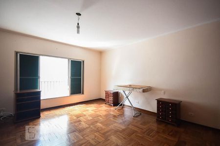 Casa à venda com 670m², 4 quartos e 6 vagasSuíte 2