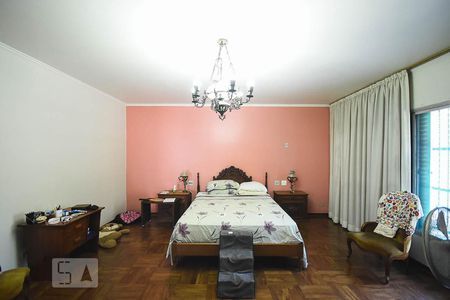 Casa à venda com 670m², 4 quartos e 6 vagasSuíte 1