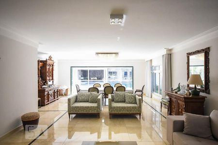 Sala de jantar de casa à venda com 4 quartos, 670m² em Butantã, São Paulo