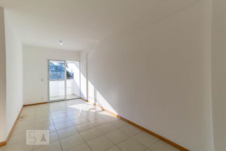 Apartamento à venda com 56m², 2 quartos e 1 vaga Apartamento à venda com 56m², 2 quartos e 1 vagaSala