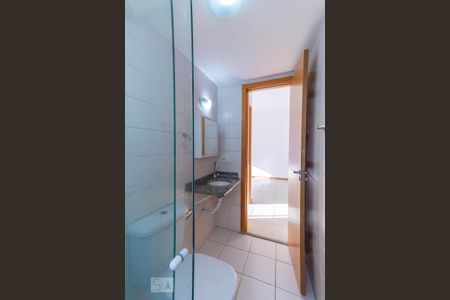 Apartamento à venda com 56m², 2 quartos e 1 vaga Apartamento à venda com 56m², 2 quartos e 1 vagaBanheiro
