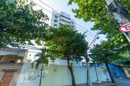 Apartamento à venda com 56m², 2 quartos e 1 vaga Apartamento à venda com 56m², 2 quartos e 1 vagaFachada