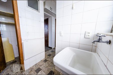 Apartamento para alugar com 70m², 3 quartos e 1 vaga Apartamento para alugar com 70m², 3 quartos e 1 vagaÁrea de Serviço