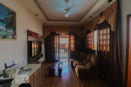 Sala de casa à venda com 2 quartos, 125m² em Jardim Pinhal, Guarulhos