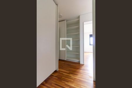 Apartamento à venda com 189m², 3 quartos e 3 vagasCloset da suíte