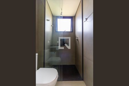 Apartamento à venda com 189m², 3 quartos e 3 vagasBanheiro da Suíte 2