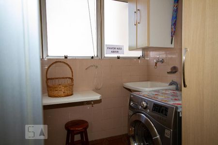 Apartamento à venda com 70m², 2 quartos e 1 vaga Apartamento à venda com 70m², 2 quartos e 1 vagaÁrea de Serviço