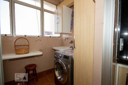 Apartamento à venda com 70m², 2 quartos e 1 vaga Apartamento à venda com 70m², 2 quartos e 1 vagaÁrea de Serviço