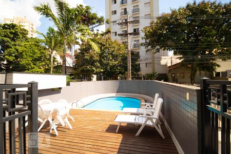 Apartamento à venda com 50m², 1 quarto e 1 vaga Apartamento à venda com 50m², 1 quarto e 1 vagaÁrea comum - Piscina