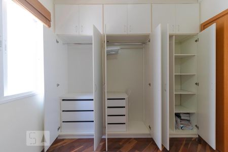 Apartamento à venda com 50m², 1 quarto e 1 vaga Apartamento à venda com 50m², 1 quarto e 1 vagaSuíte - Armário