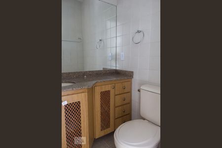 Apartamento à venda com 65m², 3 quartos e 1 vaga Apartamento à venda com 65m², 3 quartos e 1 vagaBanheiro