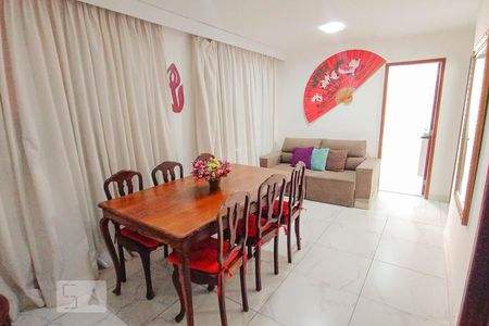 Apartamento para alugar com 180m², 3 quartos e sem vagaSala