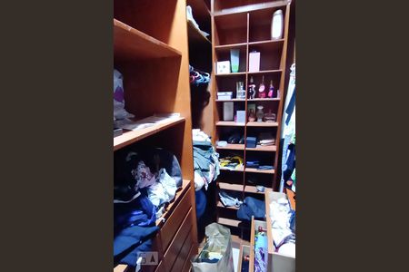 Apartamento para alugar com 180m², 3 quartos e sem vagaCloset