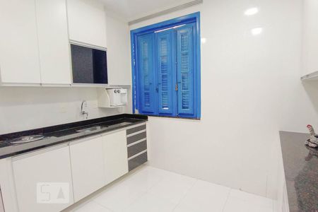Apartamento para alugar com 180m², 3 quartos e sem vagaCozinha