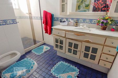 Apartamento para alugar com 180m², 3 quartos e sem vagaBanheiro Social 2