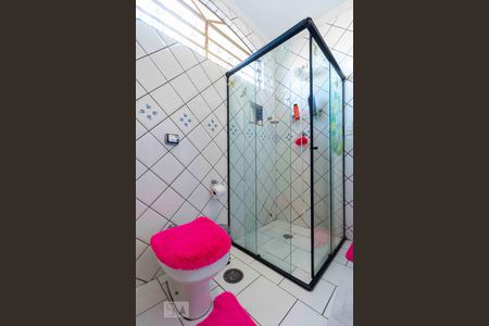 Casa para alugar com 440m², 3 quartos e 5 vagasBanheiro Quarto 1 - Suite