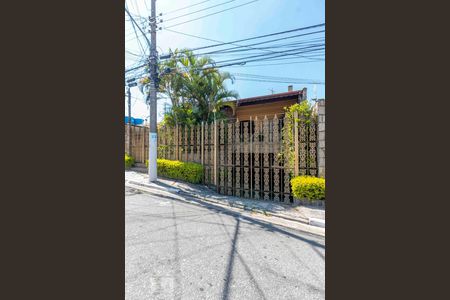 Casa para alugar com 440m², 3 quartos e 5 vagasFachada