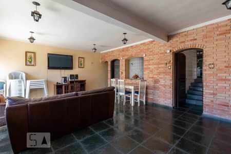 Casa para alugar com 440m², 3 quartos e 5 vagasÁrea Gourmet