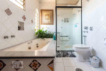 Casa para alugar com 440m², 3 quartos e 5 vagasBanheiro Quarto 3 - Suite