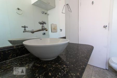 Apartamento à venda com 120m², 3 quartos e 1 vaga Apartamento à venda com 120m², 3 quartos e 1 vagaBanheiro Social