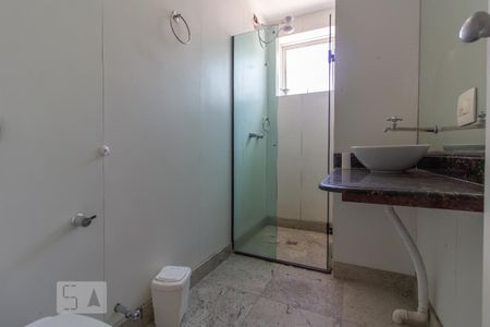 Apartamento à venda com 120m², 3 quartos e 1 vaga Apartamento à venda com 120m², 3 quartos e 1 vagaBanheiro Social