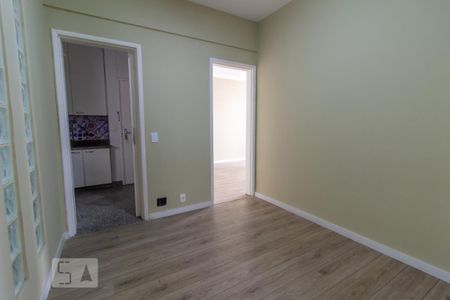 Apartamento à venda com 120m², 3 quartos e 1 vaga Apartamento à venda com 120m², 3 quartos e 1 vagaSala 2