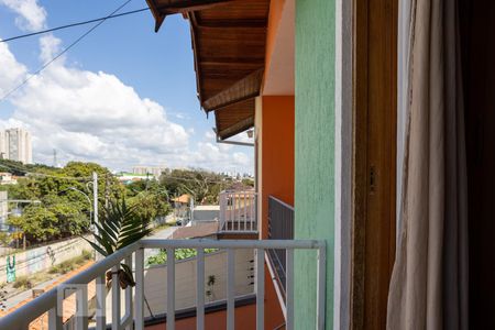 Casa à venda com 150m², 3 quartos e 4 vagas Casa à venda com 150m², 3 quartos e 4 vagasVaranda do Quarto 3