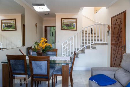 Sala de casa à venda com 3 quartos, 150m² em Jardim Pinheiros, São Paulo