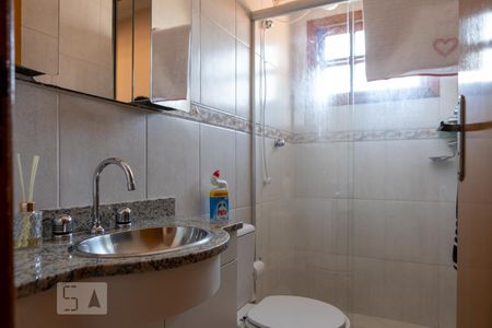 Casa à venda com 150m², 3 quartos e 4 vagas Casa à venda com 150m², 3 quartos e 4 vagasBanheiro