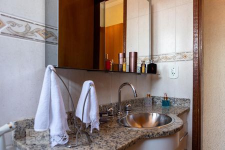 Casa à venda com 150m², 3 quartos e 4 vagas Casa à venda com 150m², 3 quartos e 4 vagasBanheiro do Quarto 3