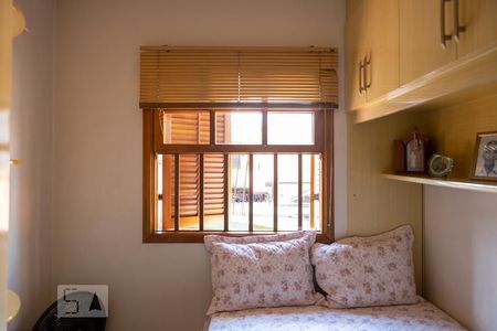 Casa à venda com 150m², 3 quartos e 4 vagas Casa à venda com 150m², 3 quartos e 4 vagasQuarto 2