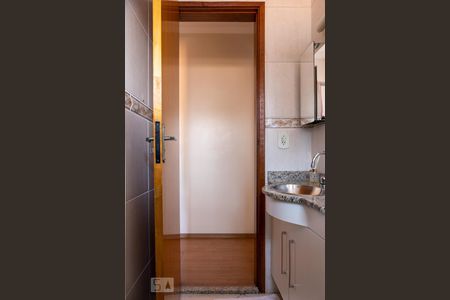 Casa à venda com 150m², 3 quartos e 4 vagas Casa à venda com 150m², 3 quartos e 4 vagasBanheiro