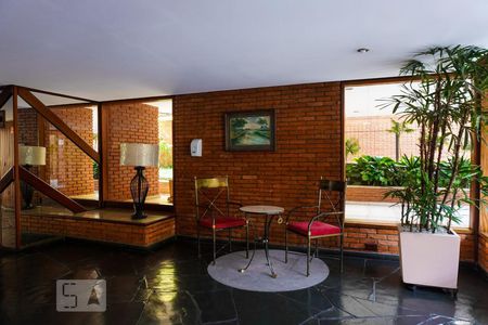 Apartamento à venda com 65m², 2 quartos e 1 vagaÁrea comum 