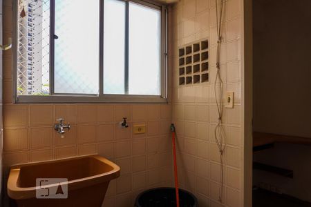 Apartamento à venda com 65m², 2 quartos e 1 vagaÁrea de Serviço